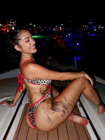Malu trevejo  page leaked private photo uncensored HD quality