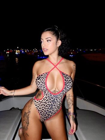 Malu trevejo  page leaked private photo uncensored HD quality