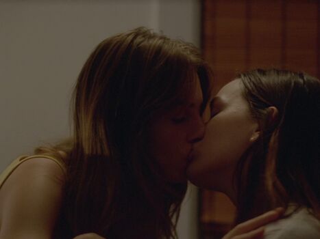 Maya hawke page leaked private photo uncensored HD quality