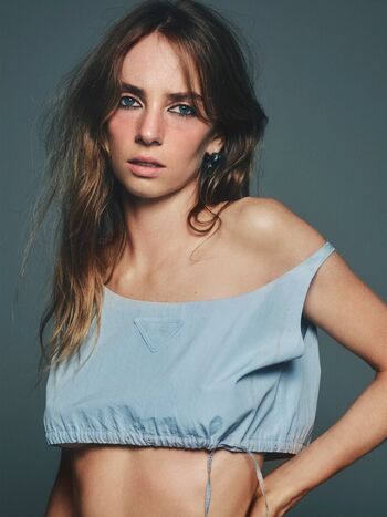 Maya hawke leaked private photo uncensored HD quality