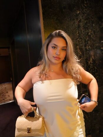Michhelleex page leaked private photo uncensored HD quality