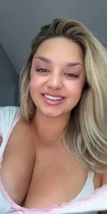 Michhelleex page leaked private photo uncensored HD quality