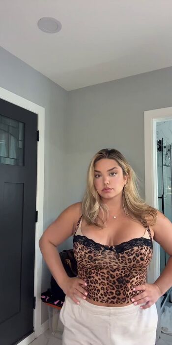 Michhelleex leaked private photo uncensored HD quality