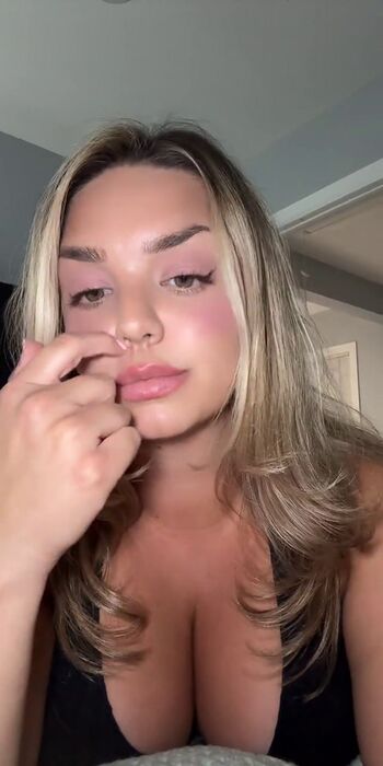 Michhelleex leaked private photo uncensored HD quality