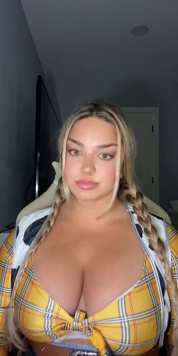 Michhelleex leaked private photo uncensored HD quality