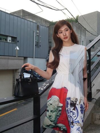 Minatozaki sana page leaked private photo uncensored HD quality