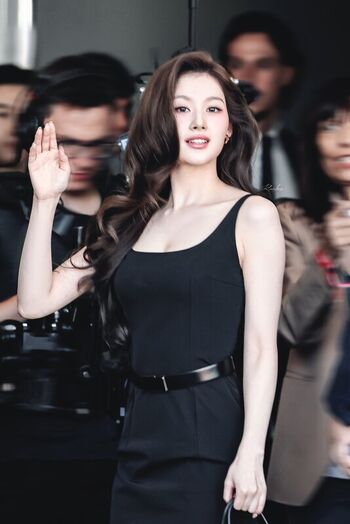 Minatozaki sana page leaked private photo uncensored HD quality