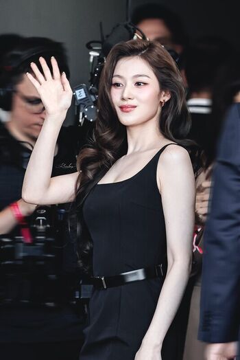 Minatozaki sana page leaked private photo uncensored HD quality