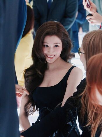 Minatozaki sana page leaked private photo uncensored HD quality
