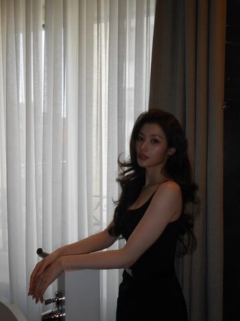 Minatozaki sana page leaked private photo uncensored HD quality