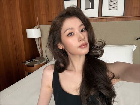Minatozaki sana page leaked private photo uncensored HD quality