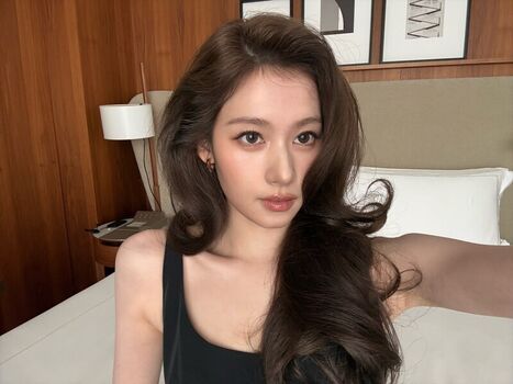 Minatozaki sana page leaked private photo uncensored HD quality