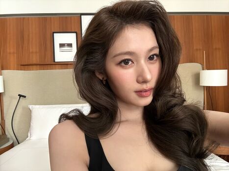 Minatozaki sana page leaked private photo uncensored HD quality