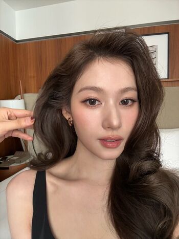 Minatozaki sana page leaked private photo uncensored HD quality