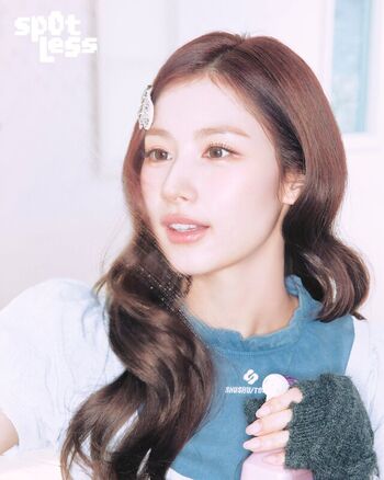 Minatozaki sana page leaked private photo uncensored HD quality