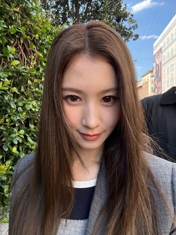 Minatozaki sana page leaked private photo uncensored HD quality