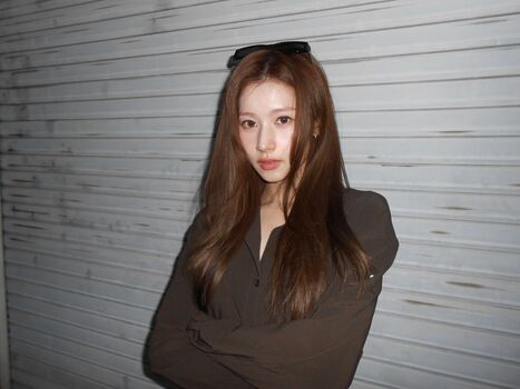 Minatozaki sana page leaked private photo uncensored HD quality
