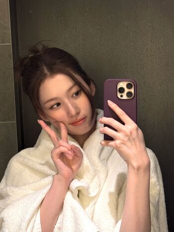 Minatozaki sana page leaked private photo uncensored HD quality