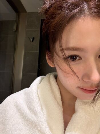 Minatozaki sana page leaked private photo uncensored HD quality