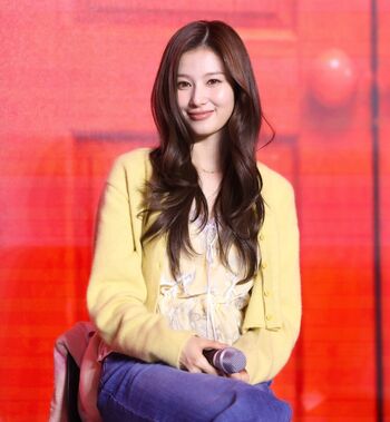 Minatozaki sana leaked private photo uncensored HD quality