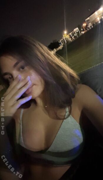 Minicaryn leaked private photo uncensored HD quality