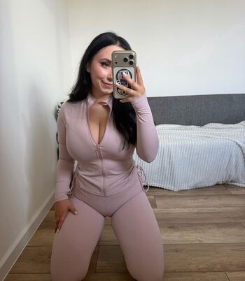 Miniloonaa  page leaked private photo uncensored HD quality
