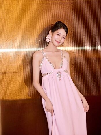 Minnie nicha yontararak i dle page leaked private photo uncensored HD quality