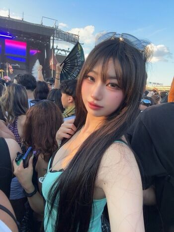 Mollyshen leaked private photo uncensored HD quality