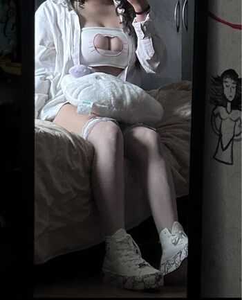 N nuviaa leaked private photo uncensored HD quality