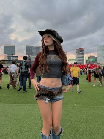 Nadine breaty page leaked private photo uncensored HD quality