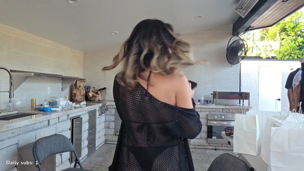 Narminswrld leaked private photo uncensored HD quality