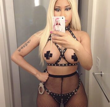 Nicki minaj leaked private photo uncensored HD quality