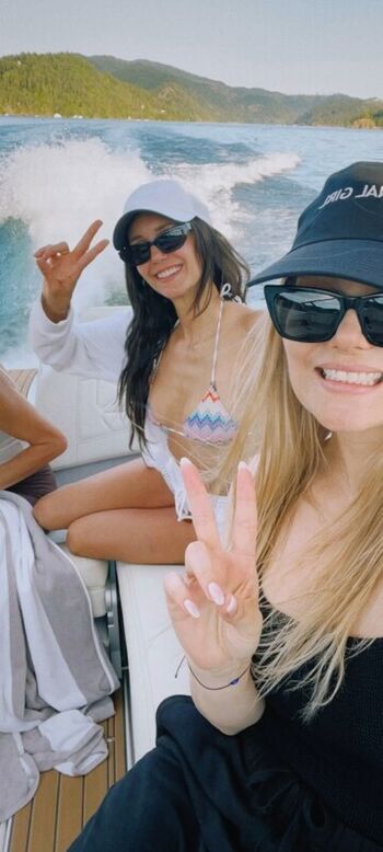 Nina dobrev leaked private photo uncensored HD quality