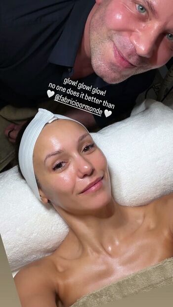 Nina dobrev leaked private photo uncensored HD quality