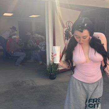 Noah cyrus page leaked private photo uncensored HD quality