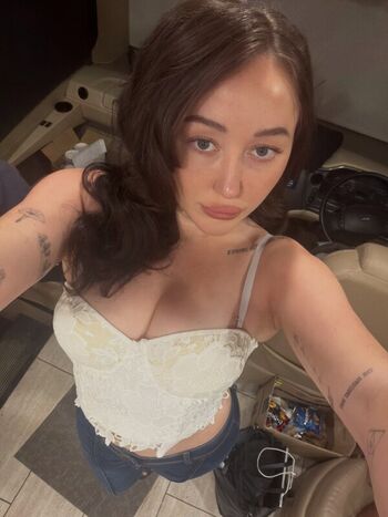 Noah cyrus page leaked private photo uncensored HD quality