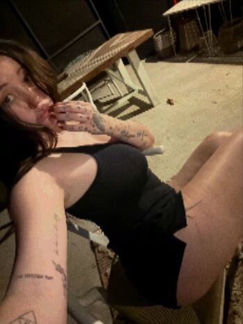 Noah cyrus page leaked private photo uncensored HD quality