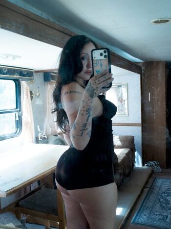 Noah cyrus page leaked private photo uncensored HD quality
