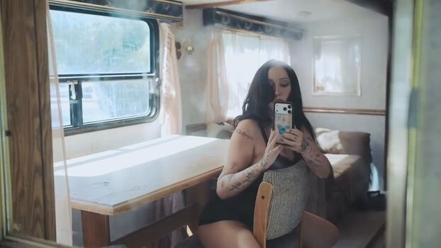 Noah cyrus leaked private photo uncensored HD quality