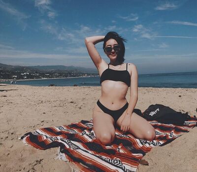 Noah cyrus leaked private photo uncensored HD quality