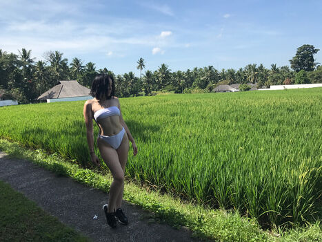 Noah cyrus leaked private photo uncensored HD quality