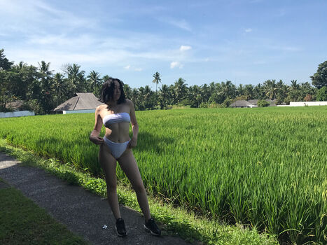 Noah cyrus leaked private photo uncensored HD quality