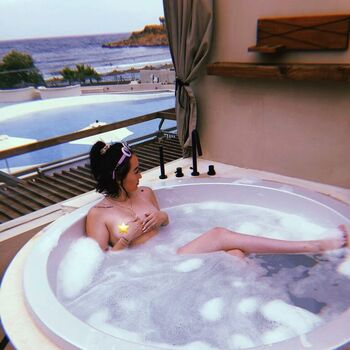 Noah cyrus leaked private photo uncensored HD quality