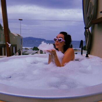 Noah cyrus leaked private photo uncensored HD quality