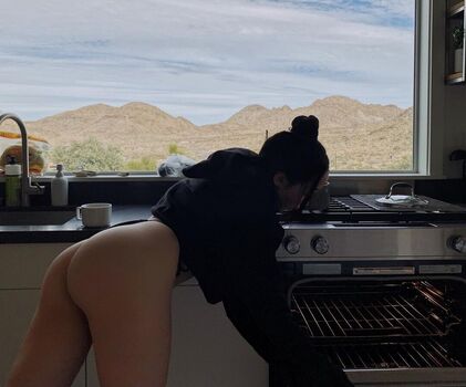 Noah cyrus leaked private photo uncensored HD quality