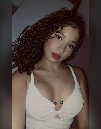 Novinhas com peitos pequenos leaked private photo uncensored HD quality