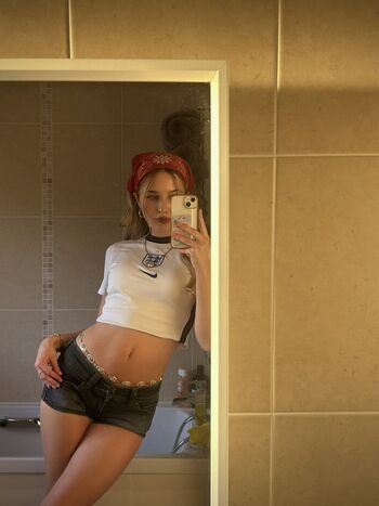 Olivia ashley leaked private photo uncensored HD quality