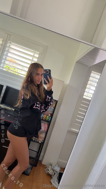 Petite princessxo  page leaked private photo uncensored HD quality