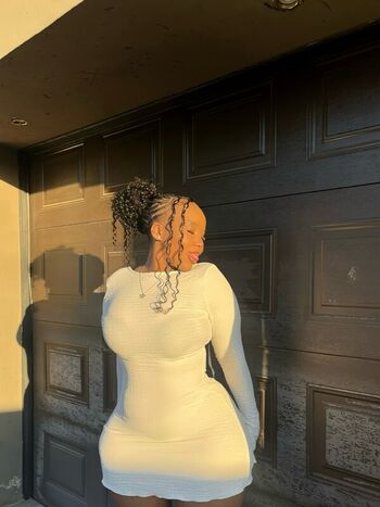 Phobbicclwethu leaked private photo uncensored HD quality