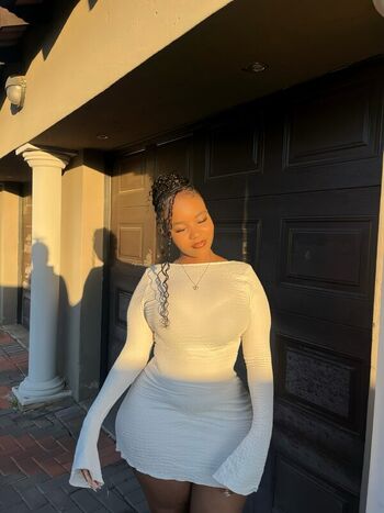 Phobbicclwethu leaked private photo uncensored HD quality